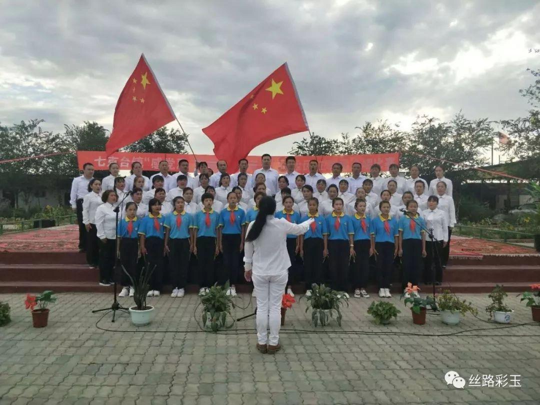 饼干碎了，必须粘起来，为啥孩子都有这个通病呢？游戏画面