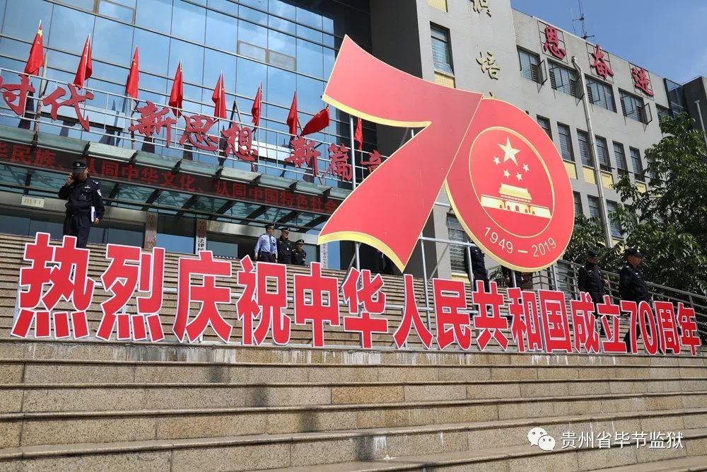 夏日时尚的爱丽